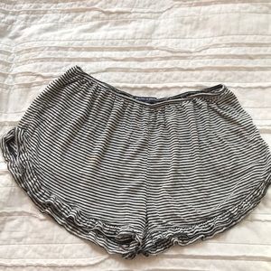 Brandy Melville ruffle shorts